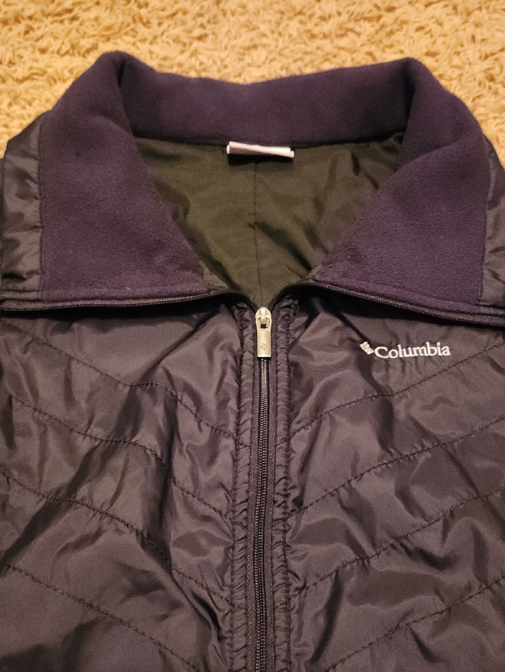 Columbia Black Quilted Full Zipper Vest Size XL - Picture 10 of 10